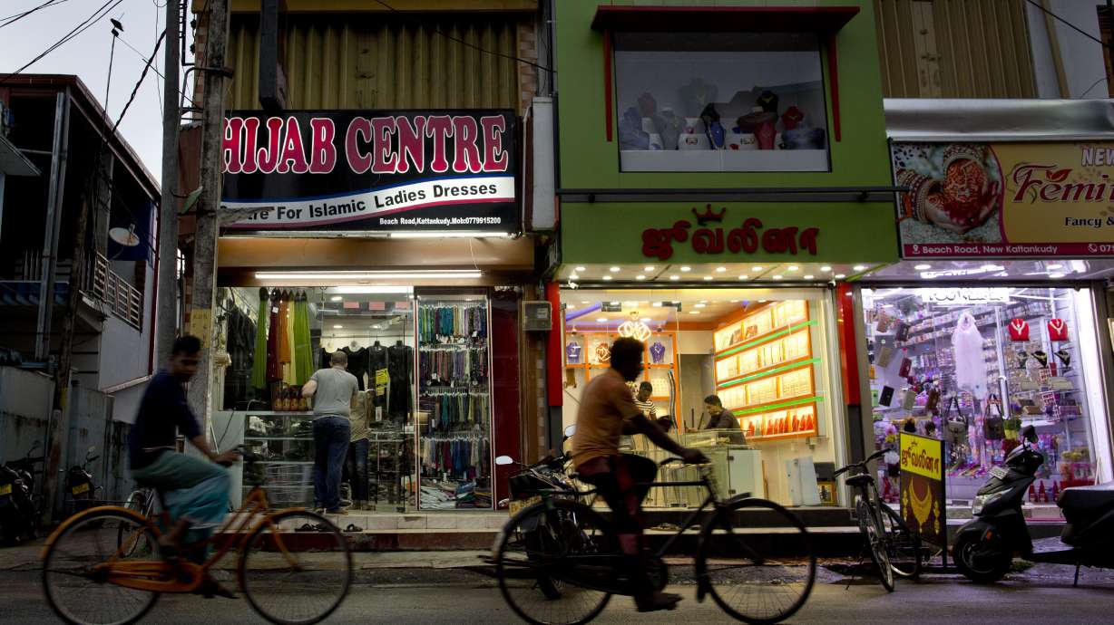 After Sri Lanka blasts, government targets the niqab veil