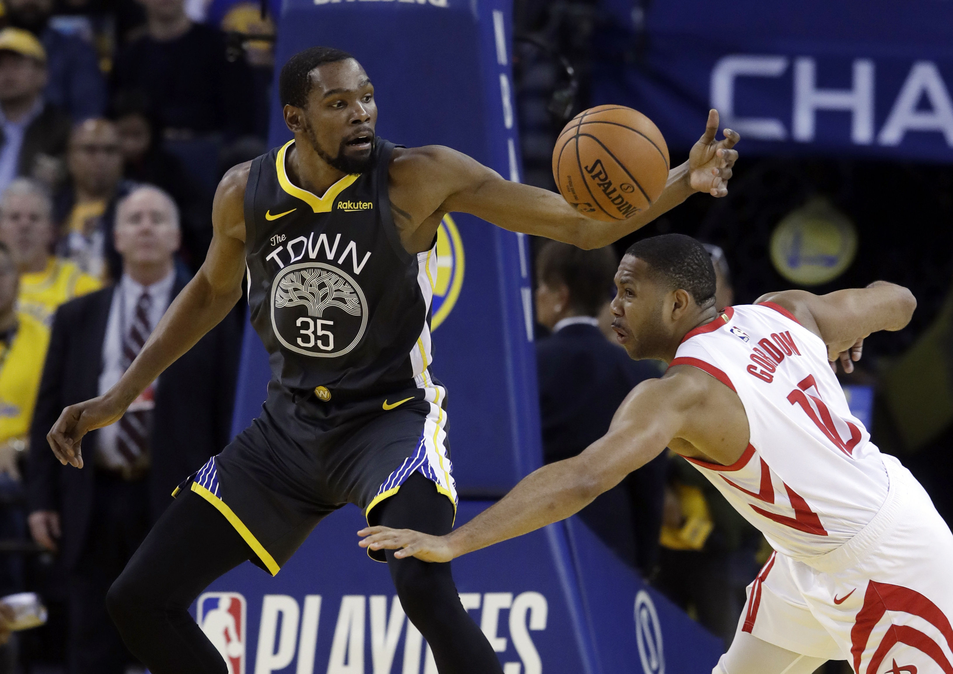Durant leads the way again, Warriors lead Rockets 2-0