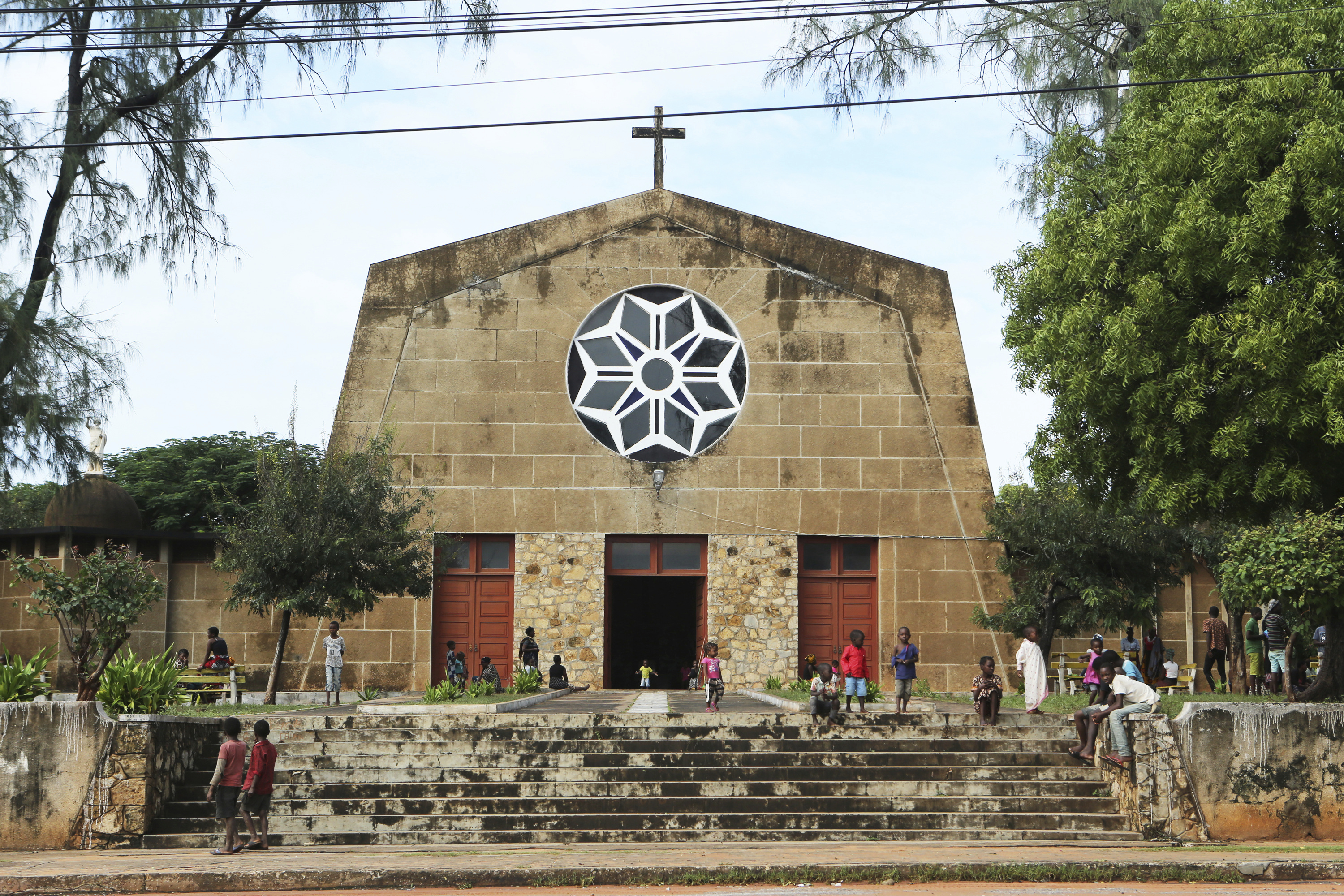Mozambique church a refuge for Muslim cyclone survivors