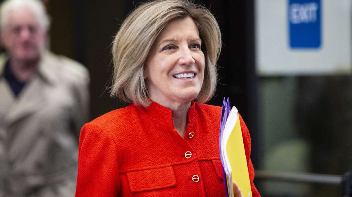 Judge to decide if he will consider request in Smollett case