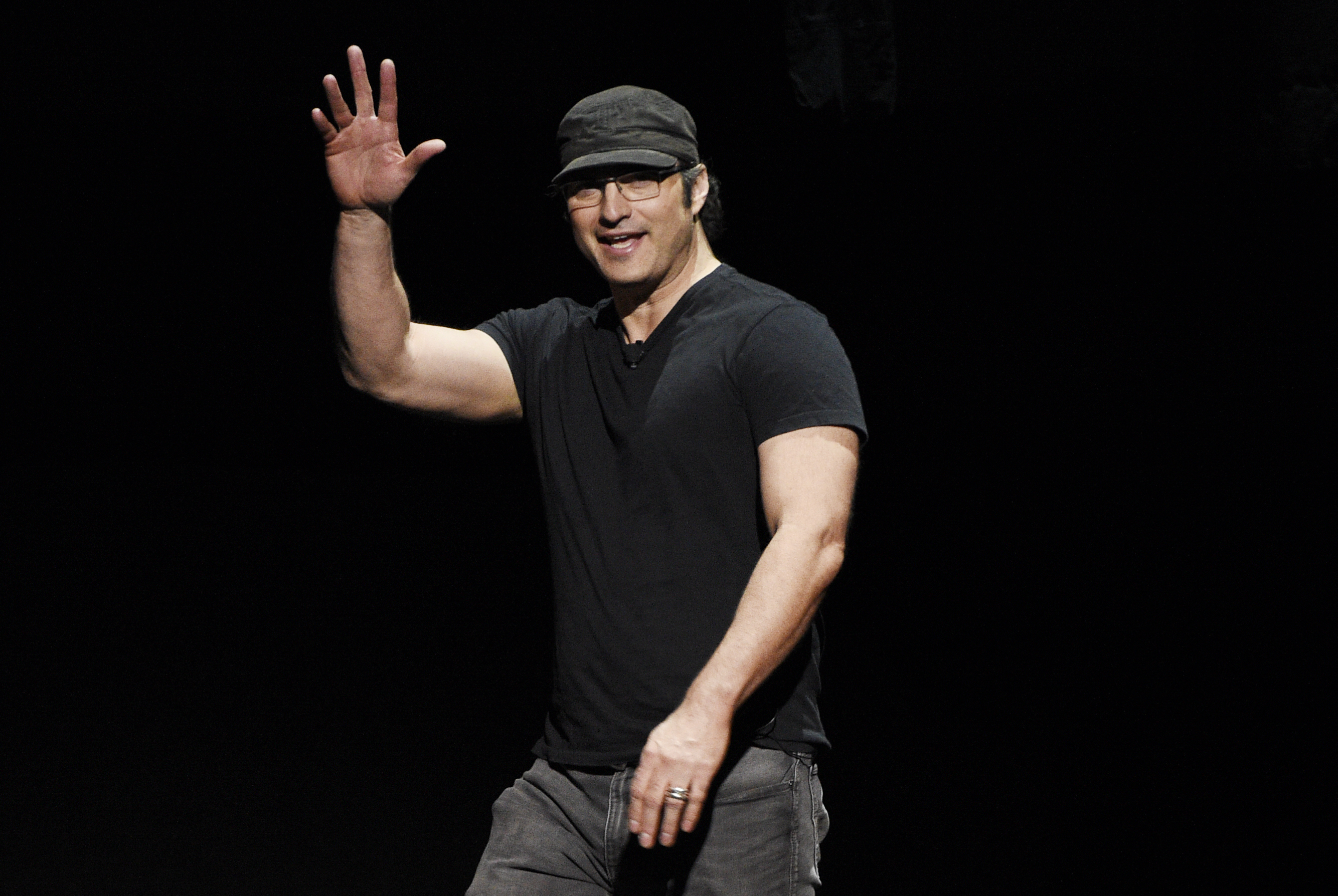 Cirque du Soleil in new Vegas show leaves the acrobats out