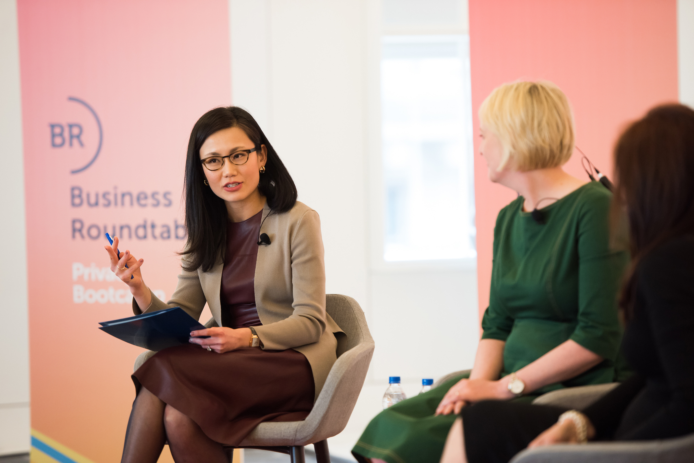 Jobless rate for women hits lowest level since 1953