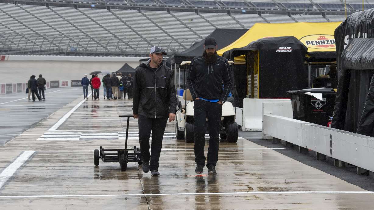 NASCAR Cup Series race at Dover postponed to Monday