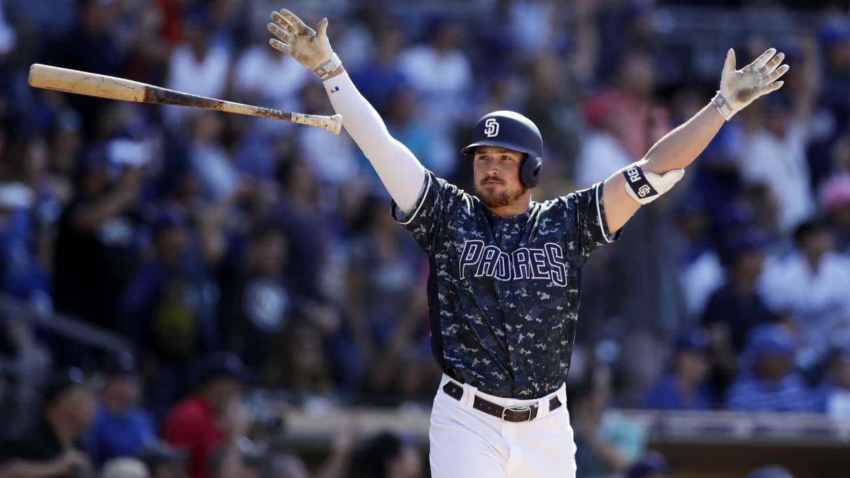 Renfroe's grand slam in 9th lifts Padres over Dodgers 8-5