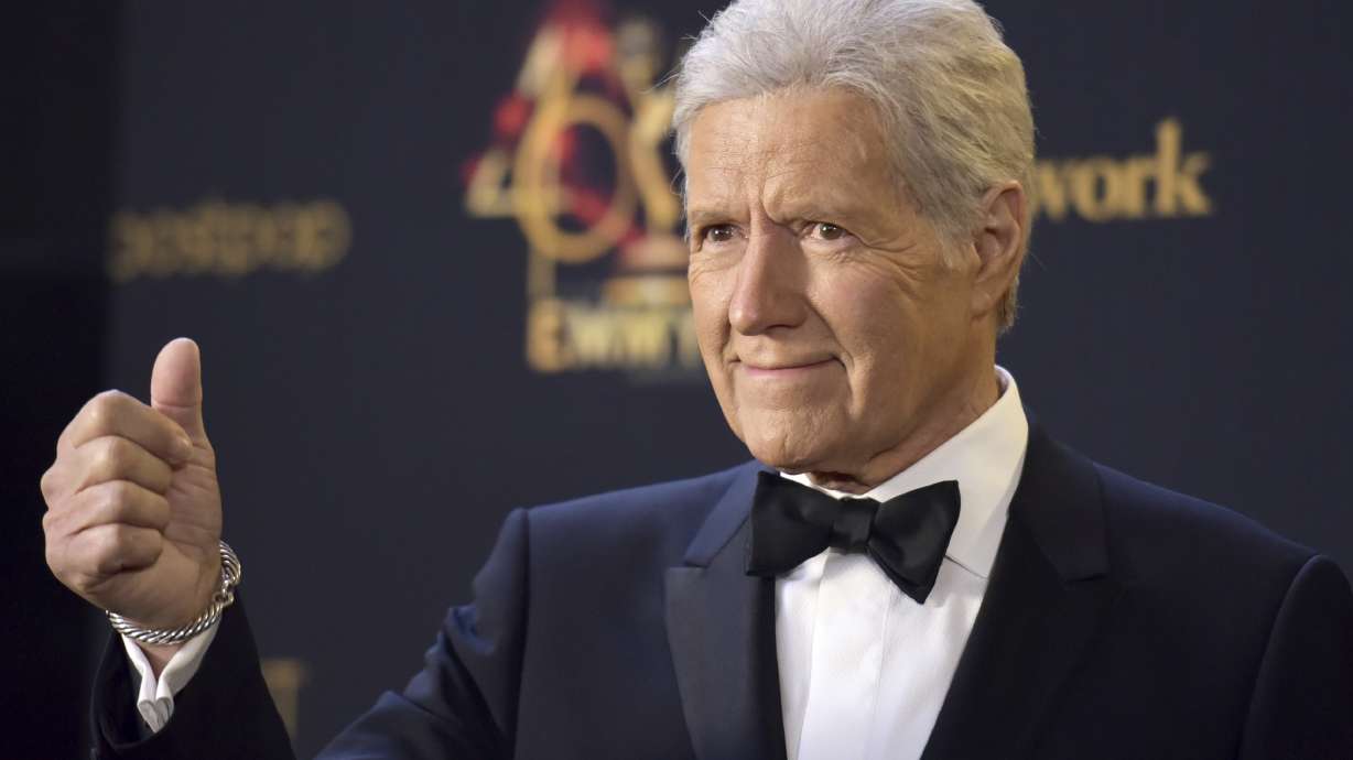"Jeopardy!" host Alex Trebek's Emmy Award comes with ovation