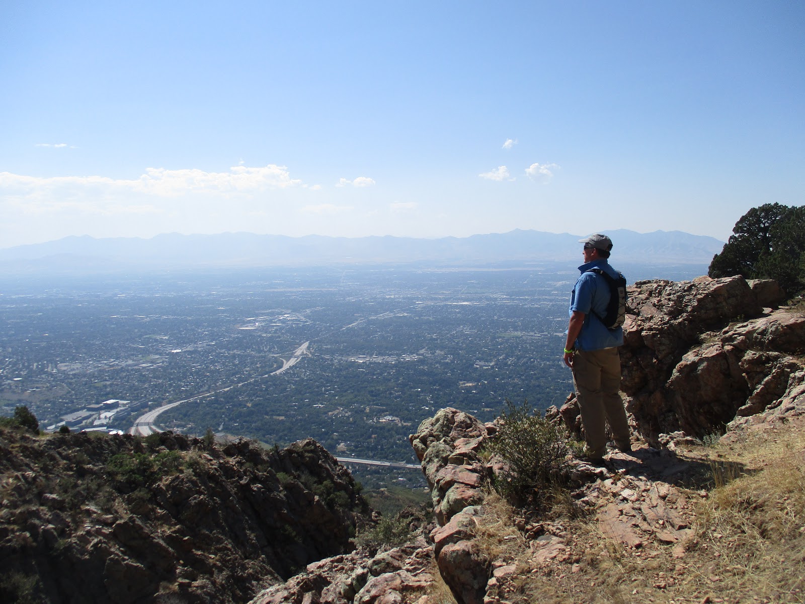 The dos and don'ts of hiking in cliffy areas