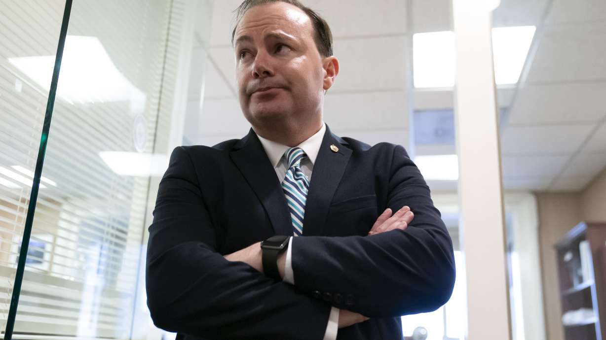 Sen. Mike Lee accuses Democrats of being on the side of ‘dimwitted’ violent protesters