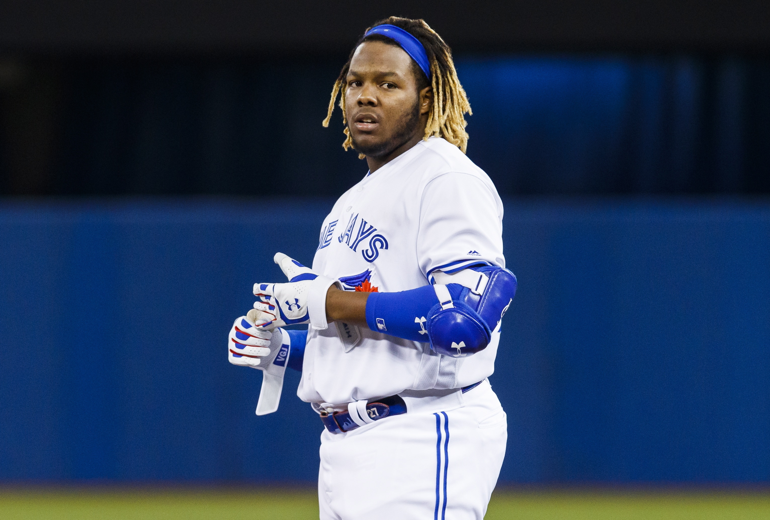 Perez pitches 7 scoreless innings, Twins beat Blue Jays 8-0