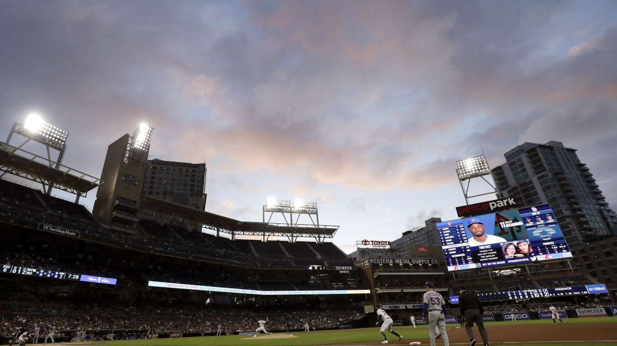 Paddack, Renfroe lead Padres over deGrom, Mets 4-0