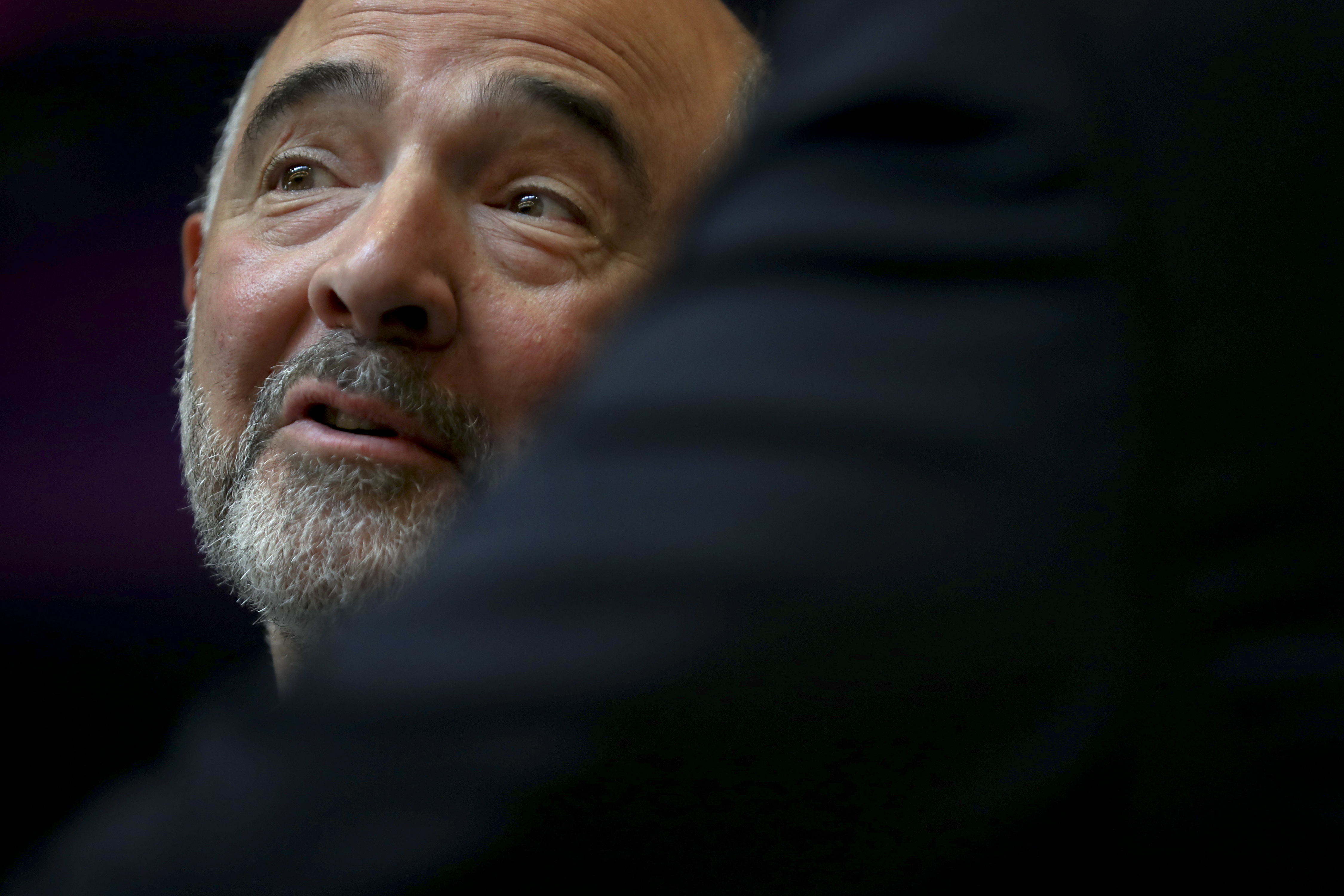 EU cuts economic forecasts over trade uncertainty