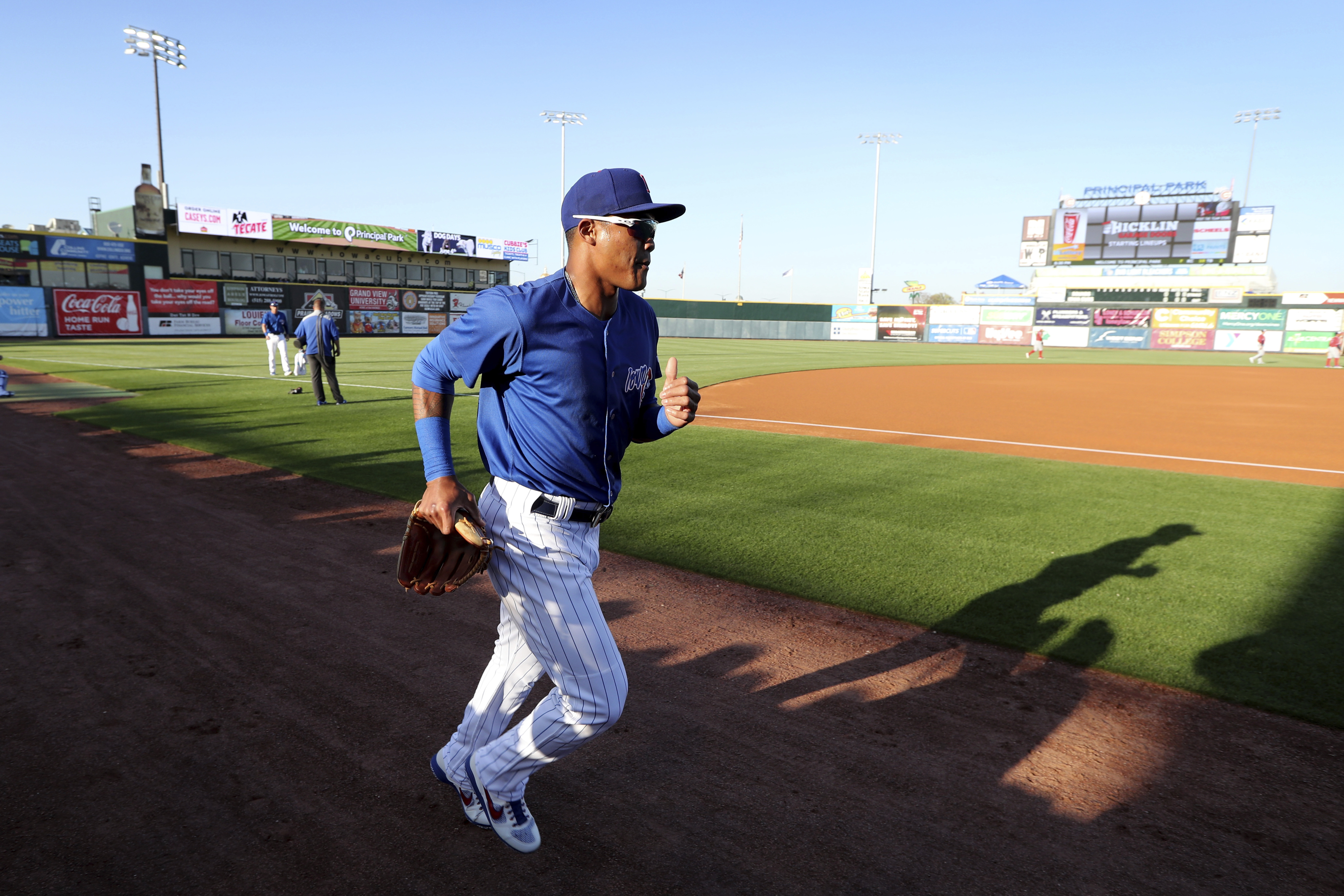 Domestic violence expert: Wait and see with Addison Russell