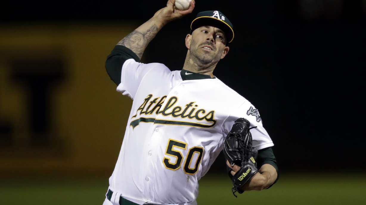 Athletics' Fiers pitching no-hitter thru 8 innings vs Reds