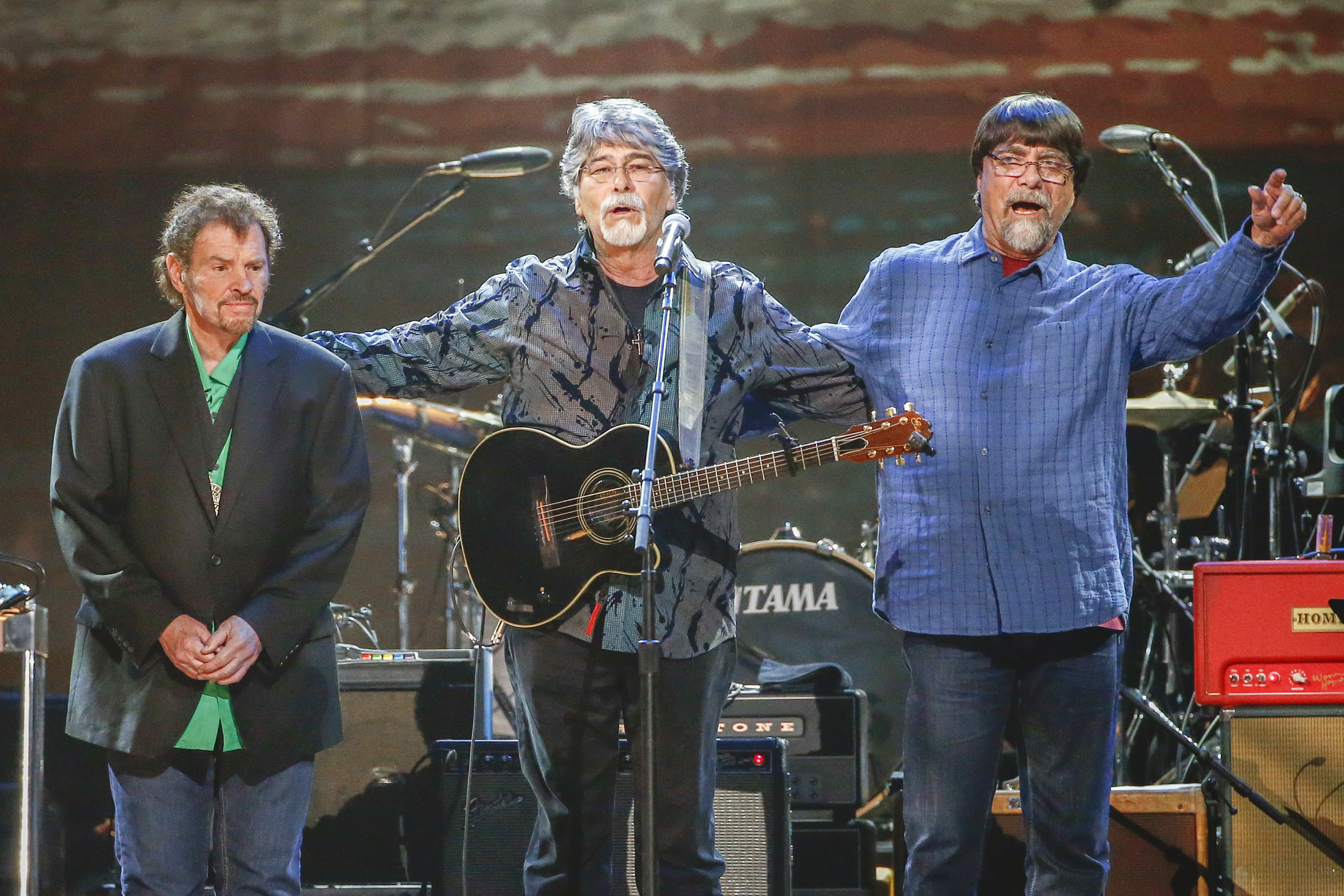 Country group Alabama extends 50th anniversary tour