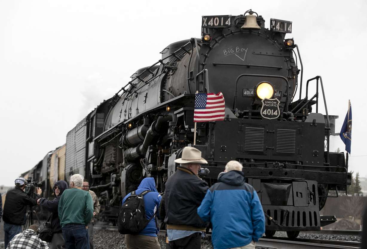 Big Boy heads into Utah as part of a yearlong tour to commemorate the transcontinental railroad's 150th anniversary. (Photo: Steve Griffin, KSL)