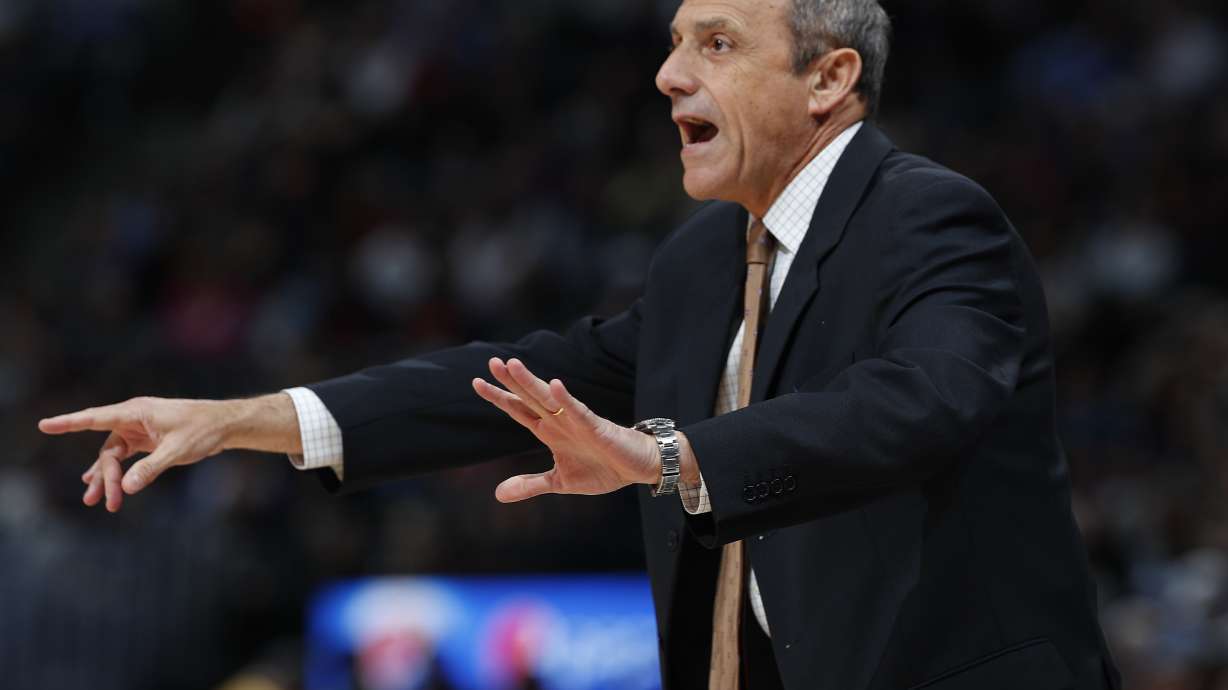 AP source: Cavaliers interview Spurs assistant coach Messina