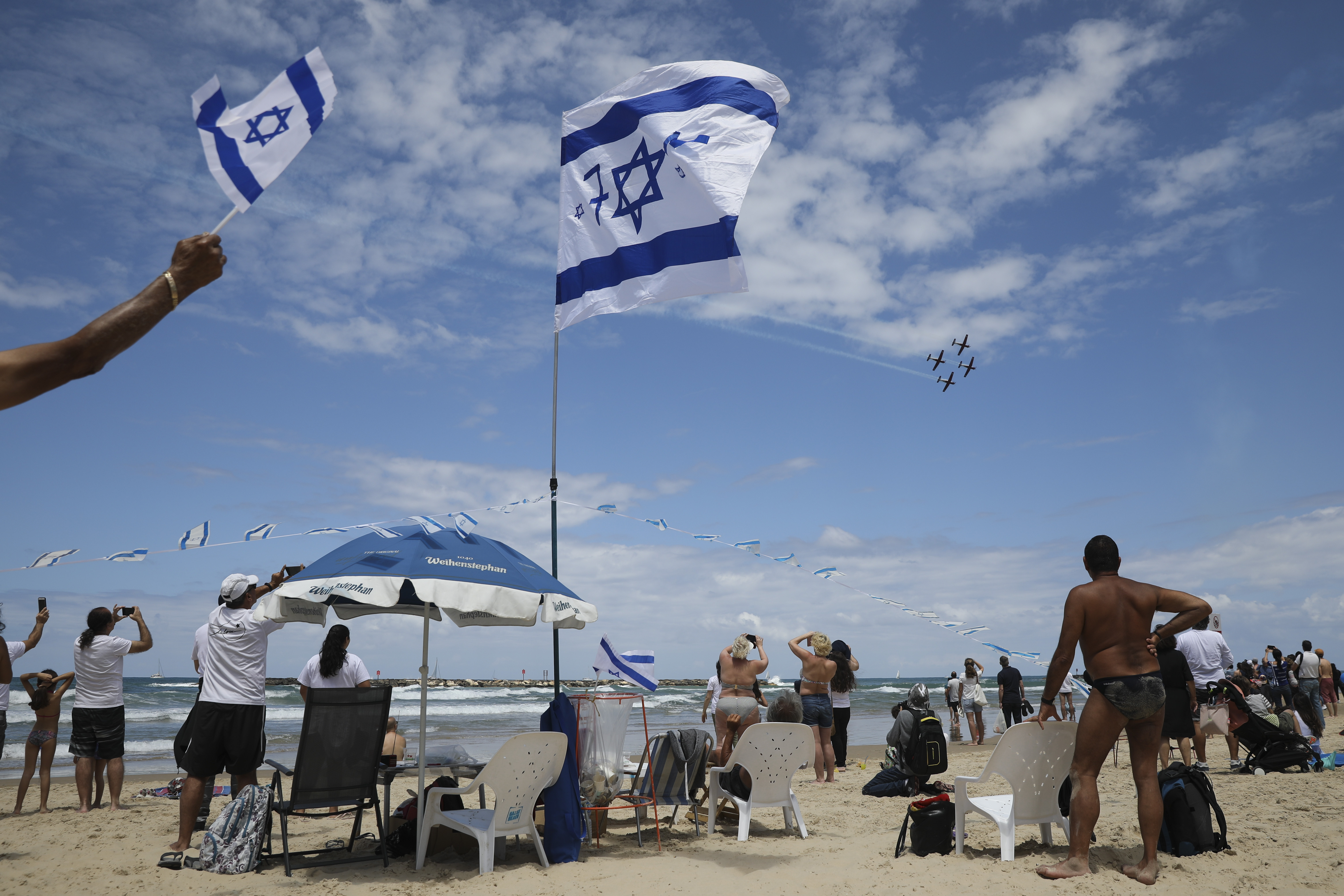 Israel marks 71st birthday with barbecues, air force shows