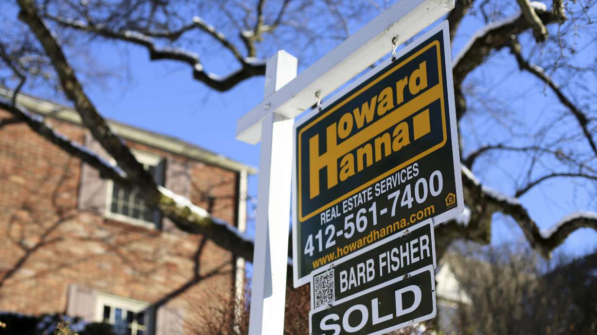 US long-term mortgage rates decline; 30-year average 4.10%