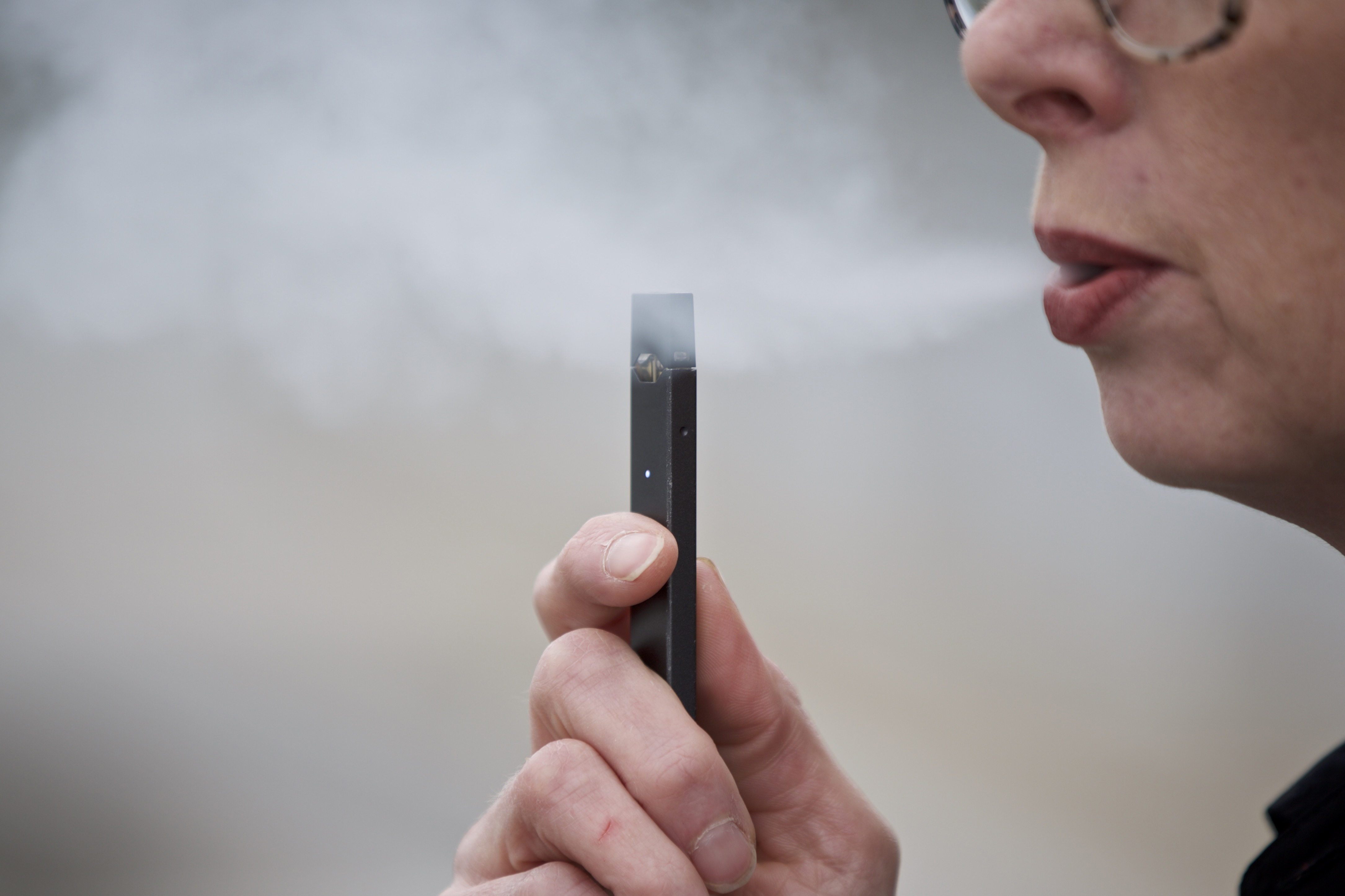 Juul's 'switch' campaign for smokers draws new scrutiny
