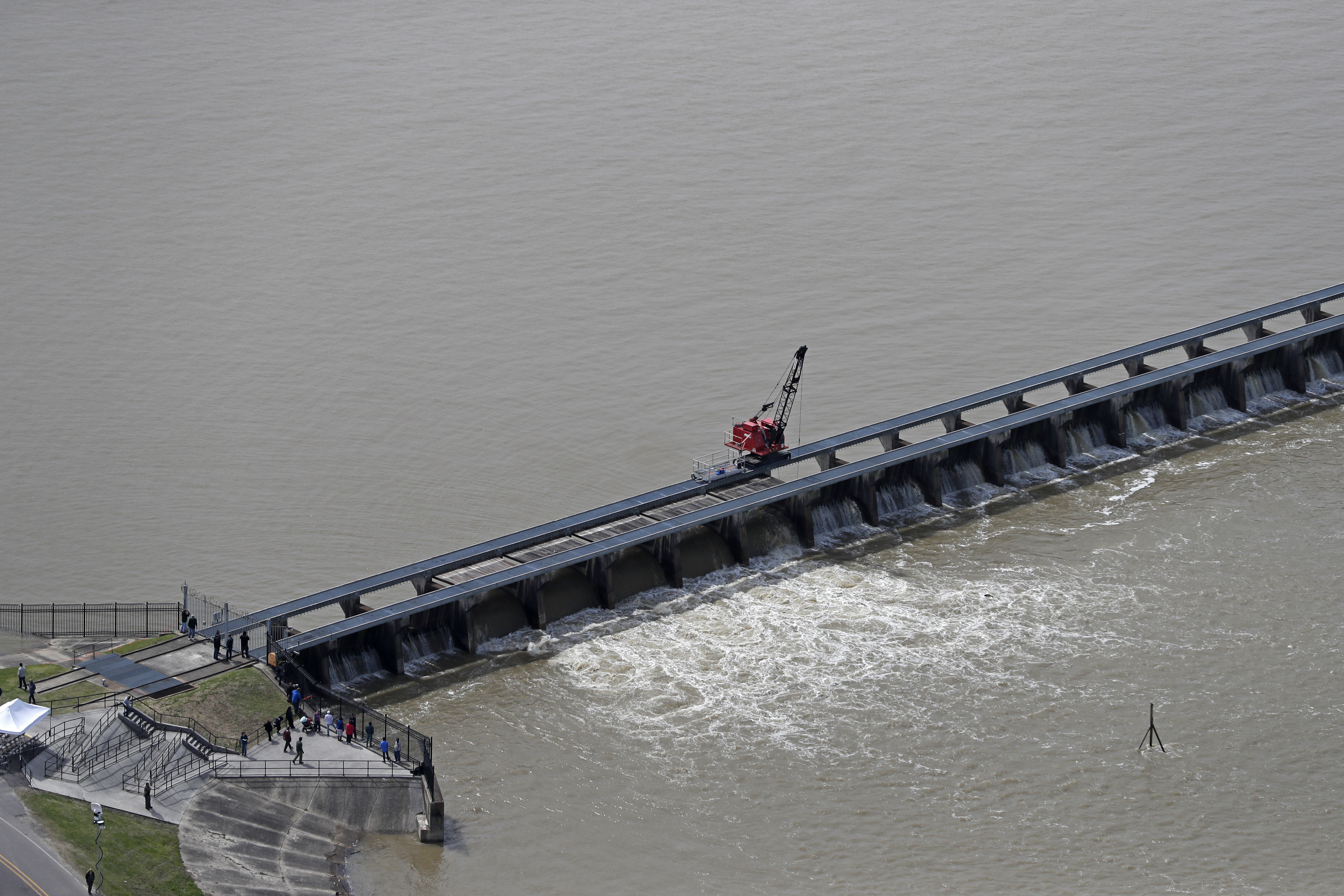 The Latest: Tuesday likely reopening for Louisiana spillway