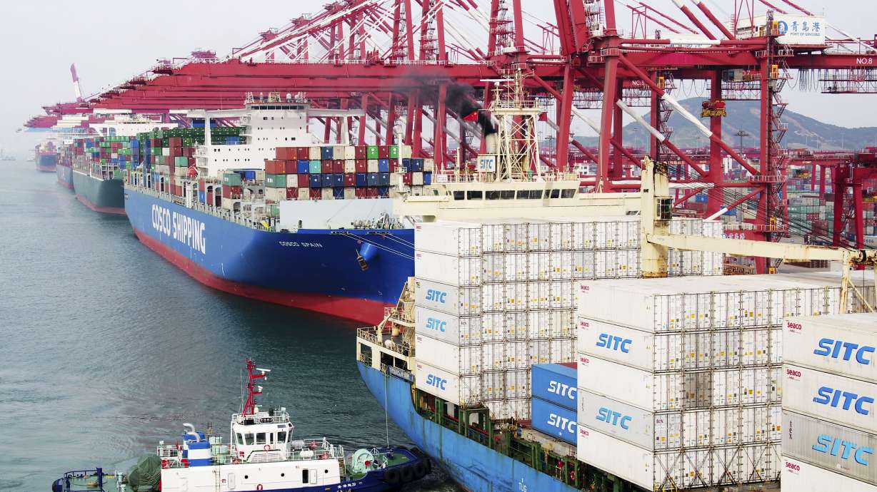 AP FACT CHECK: Trump sugar-coats a trade war with China