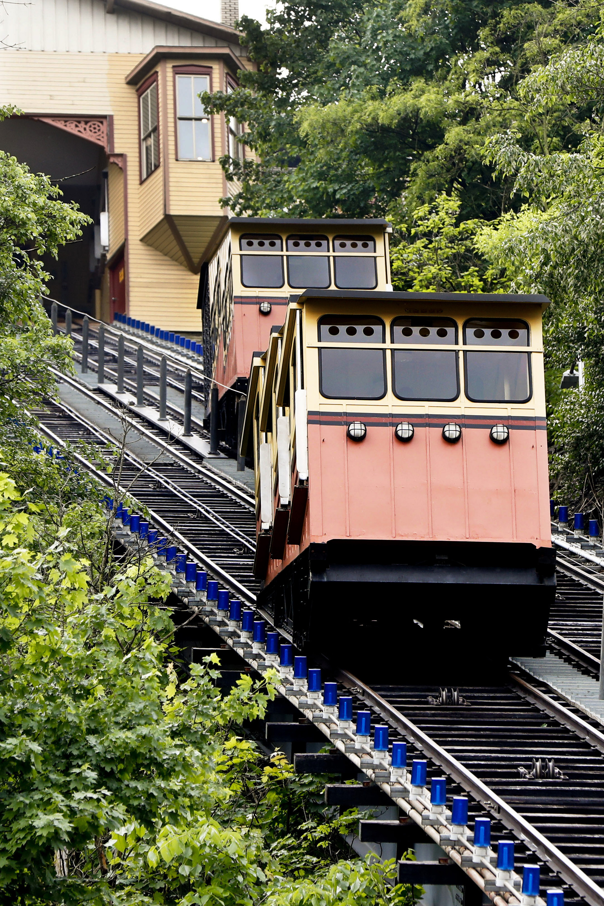 Pittsburgh funicular reopens after 3 months of repairs