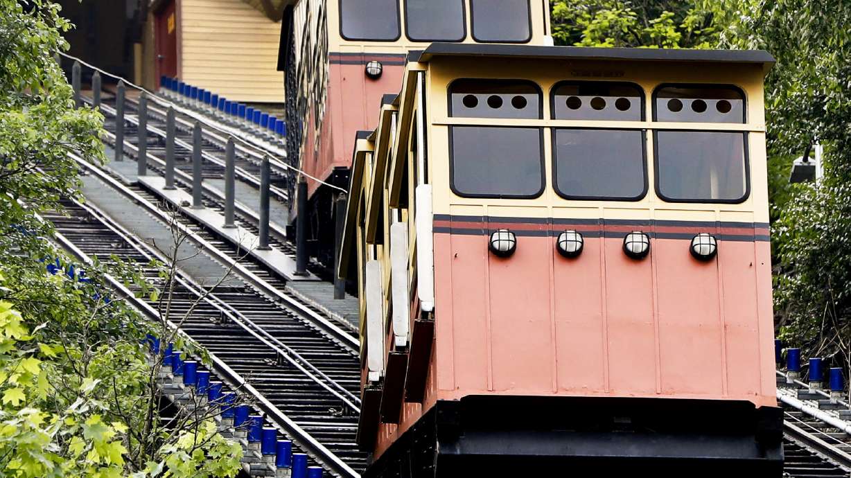 Pittsburgh funicular reopens after 3 months of repairs