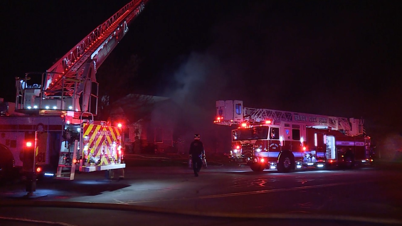 Police: No foul play after body found in burned Sandy home 