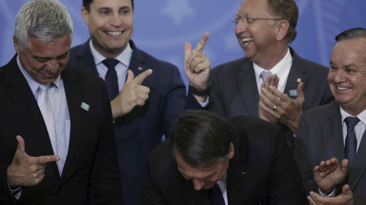 Brazilian judge gives Bolsonaro 5 days to clarify gun decree