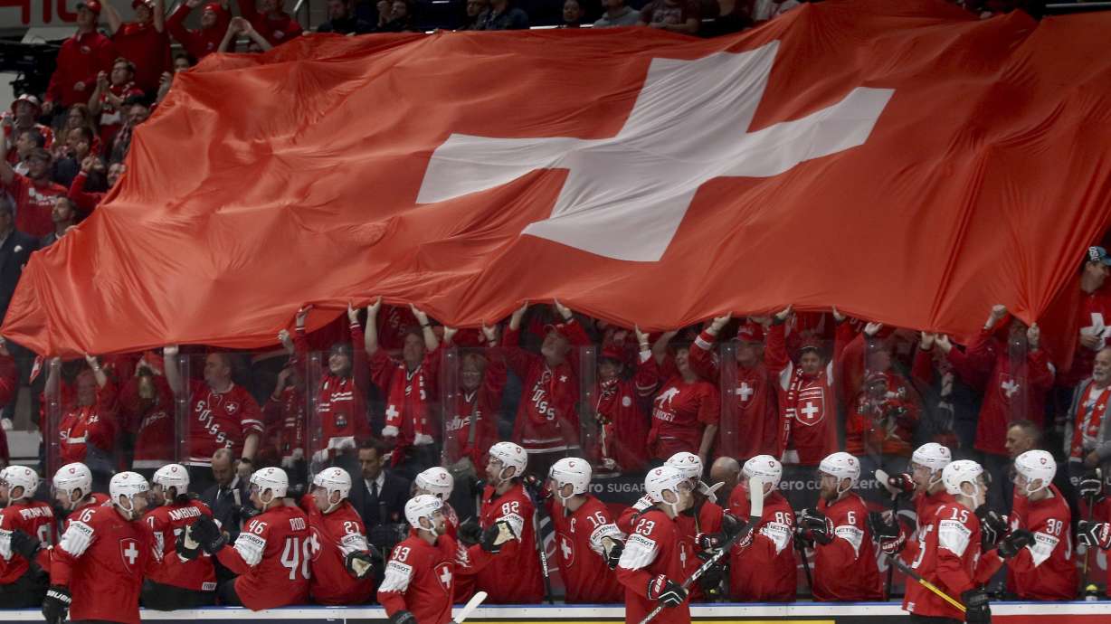 Kakko scores 3 as Finland beats Slovakia; Czechs rout Norway