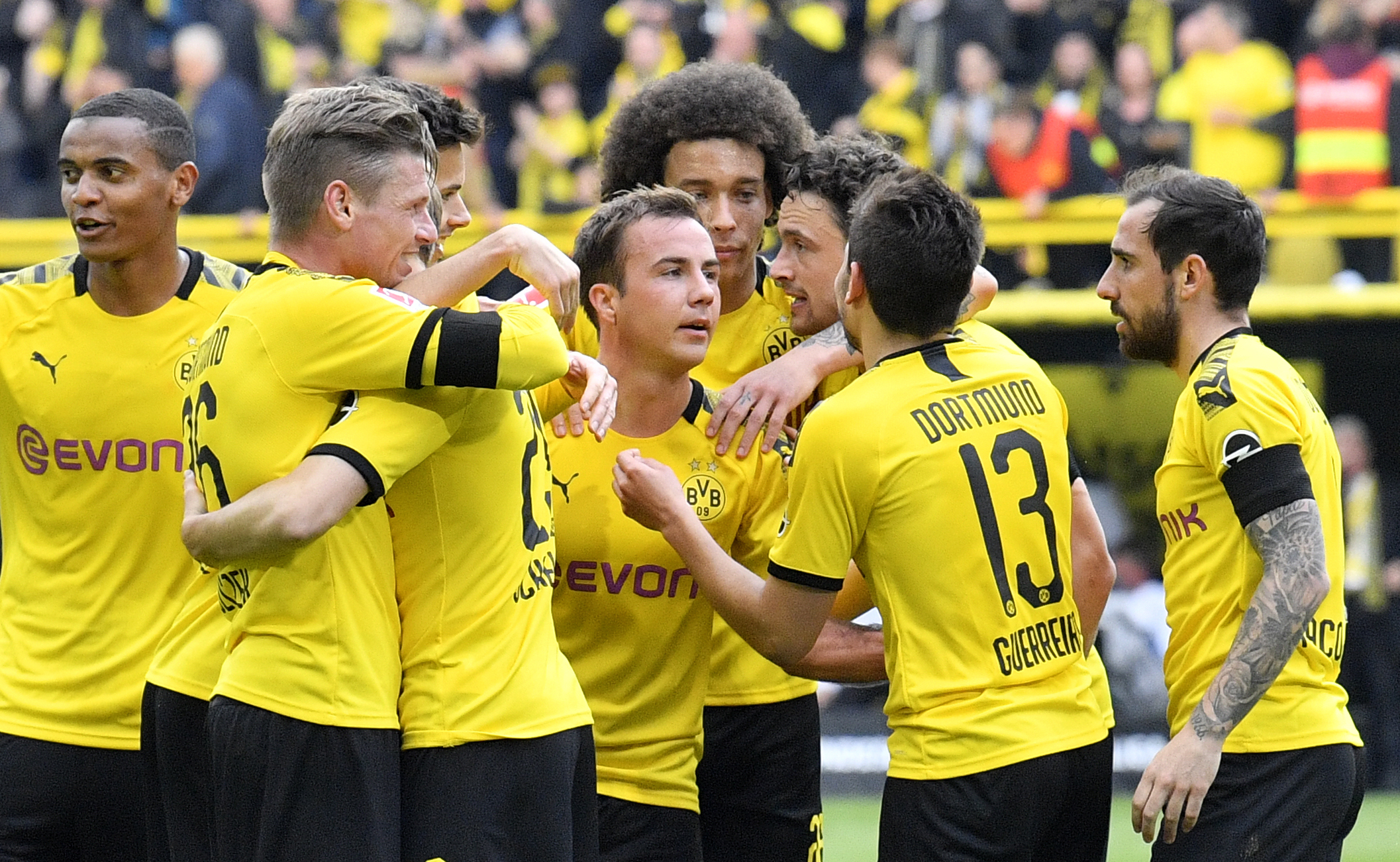 Bayern fails to clinch Bundesliga, Dortmund keeps race alive