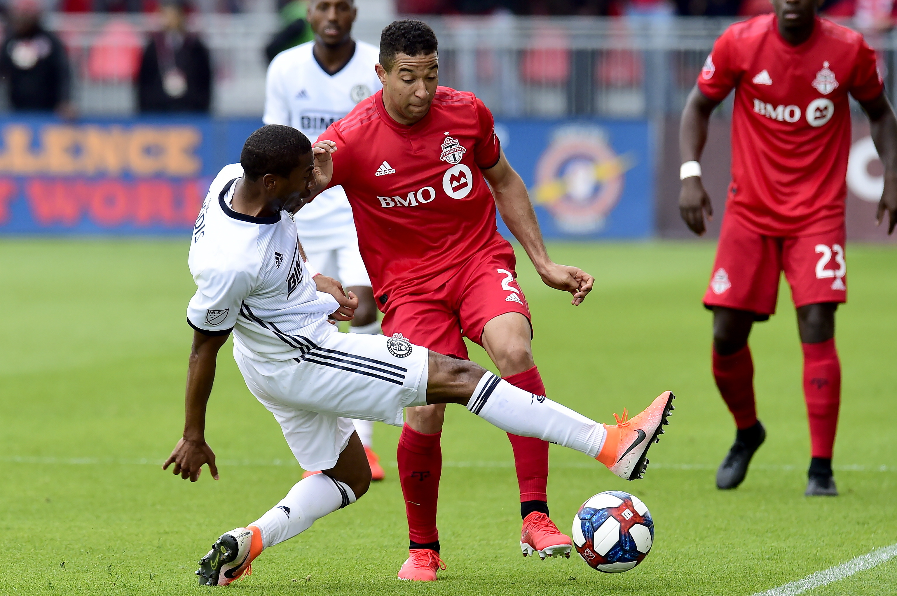 Monteiro breaks tie in 68th, Philadelphia beats Toronto 2-1