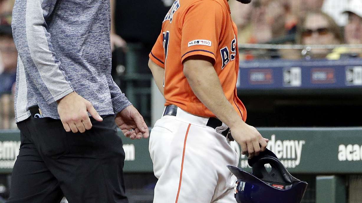 Astros place Altuve on injured list with hamstring strain
