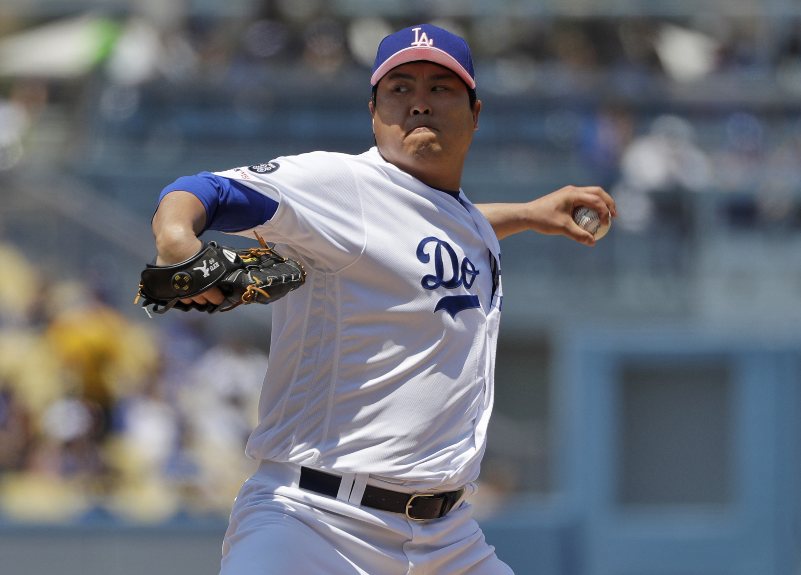 Dodgers' Ryu loses no-hit bid in 8th vs Nationals