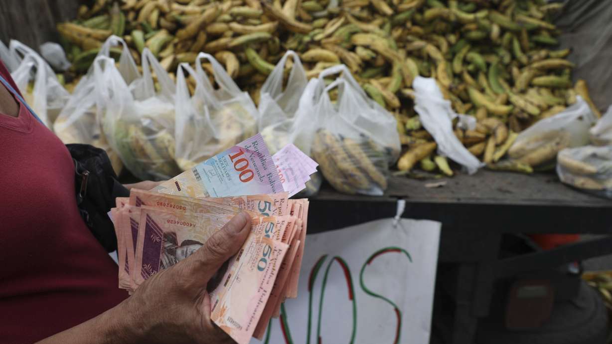 Venezuela announces end to exchange controls after 16 years