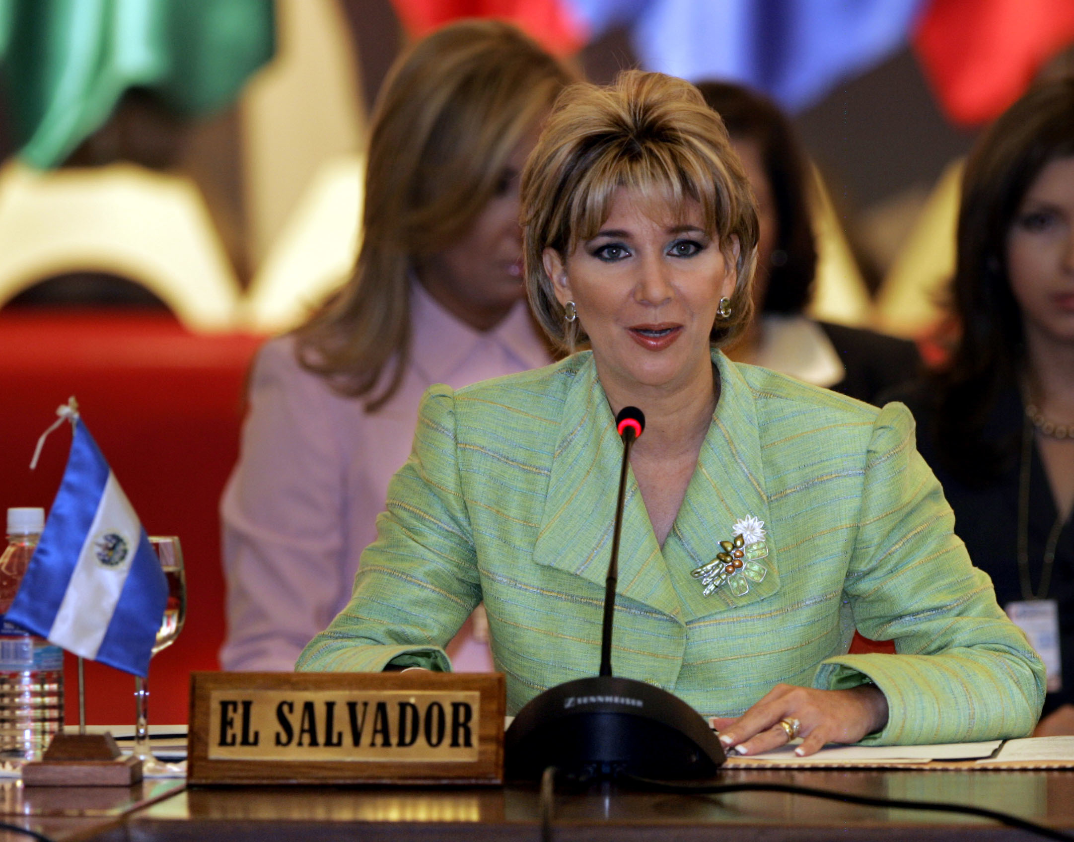 El Salvador ex-first lady backs out of corruption plea deal