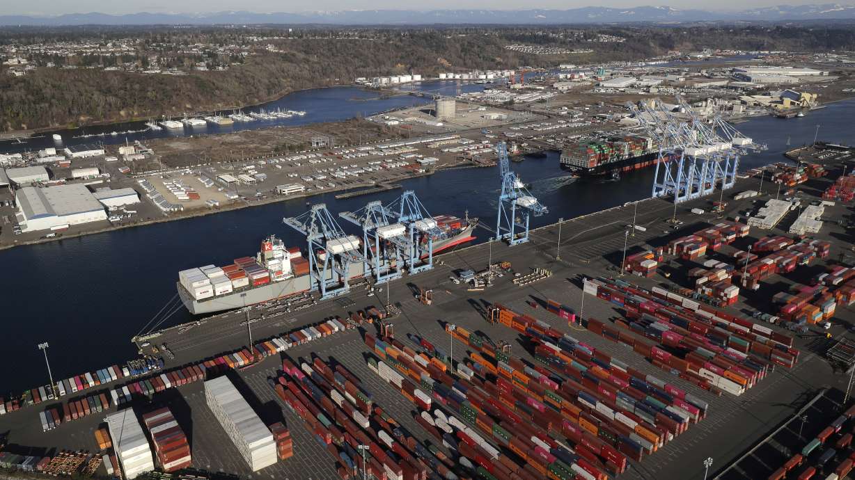 US farmers who sell to China feel pain of Beijing's tariffs