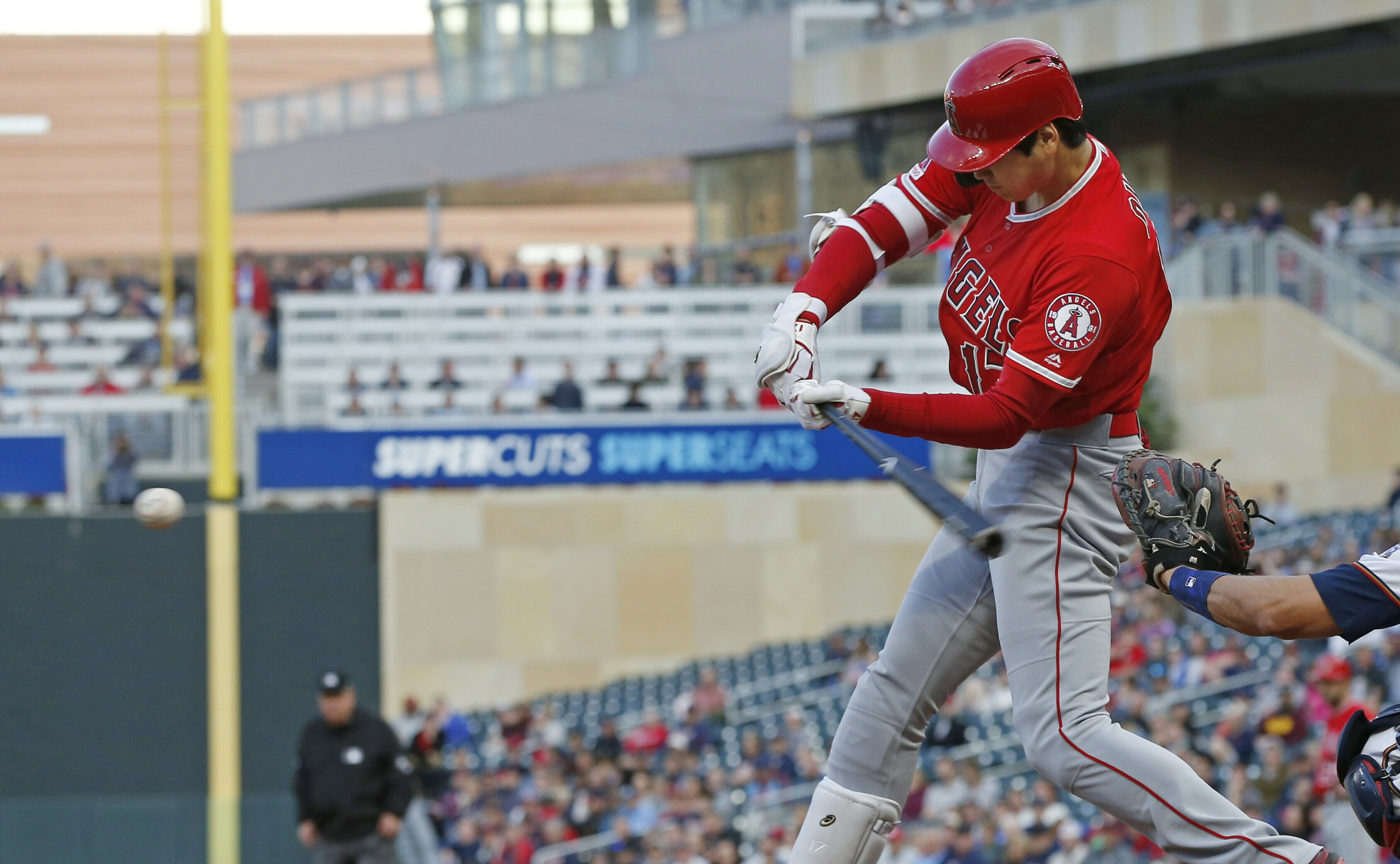 Ohtani hits 1st homer of season, Angels beat Twins 5-4