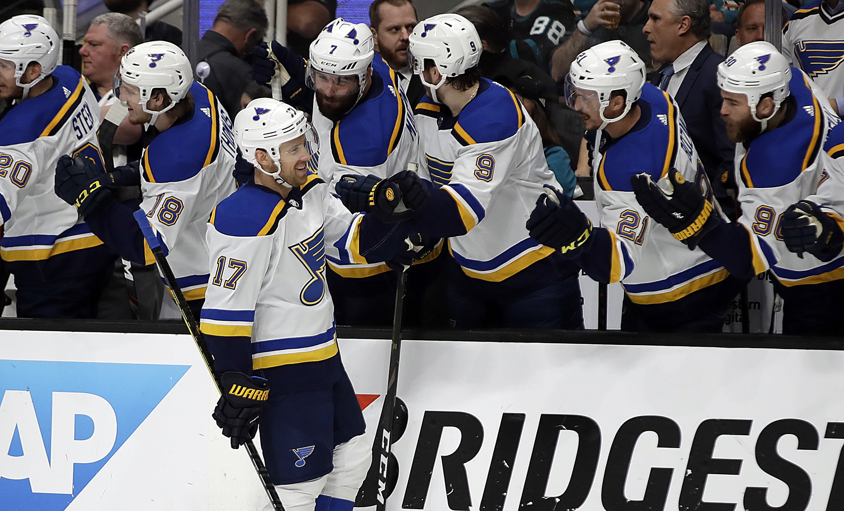 Blues defense fuels offense in 4-2 Game 2 win over Sharks