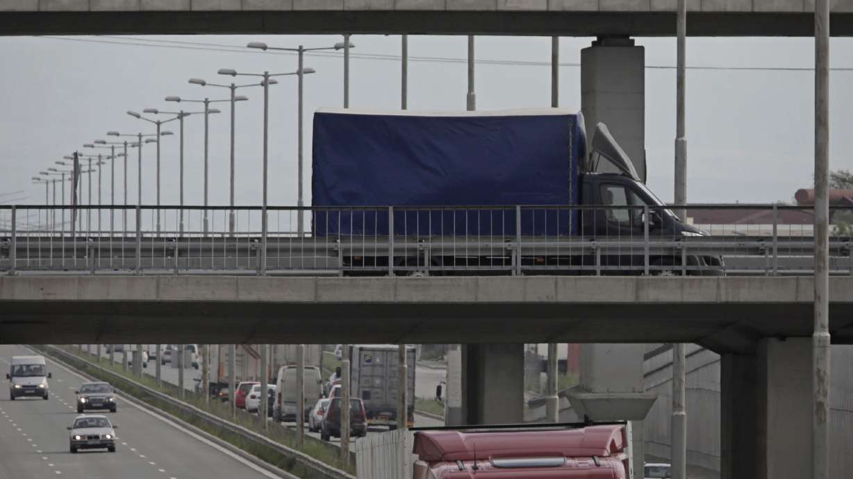 Truck drivers become key EU election issue in Bulgaria