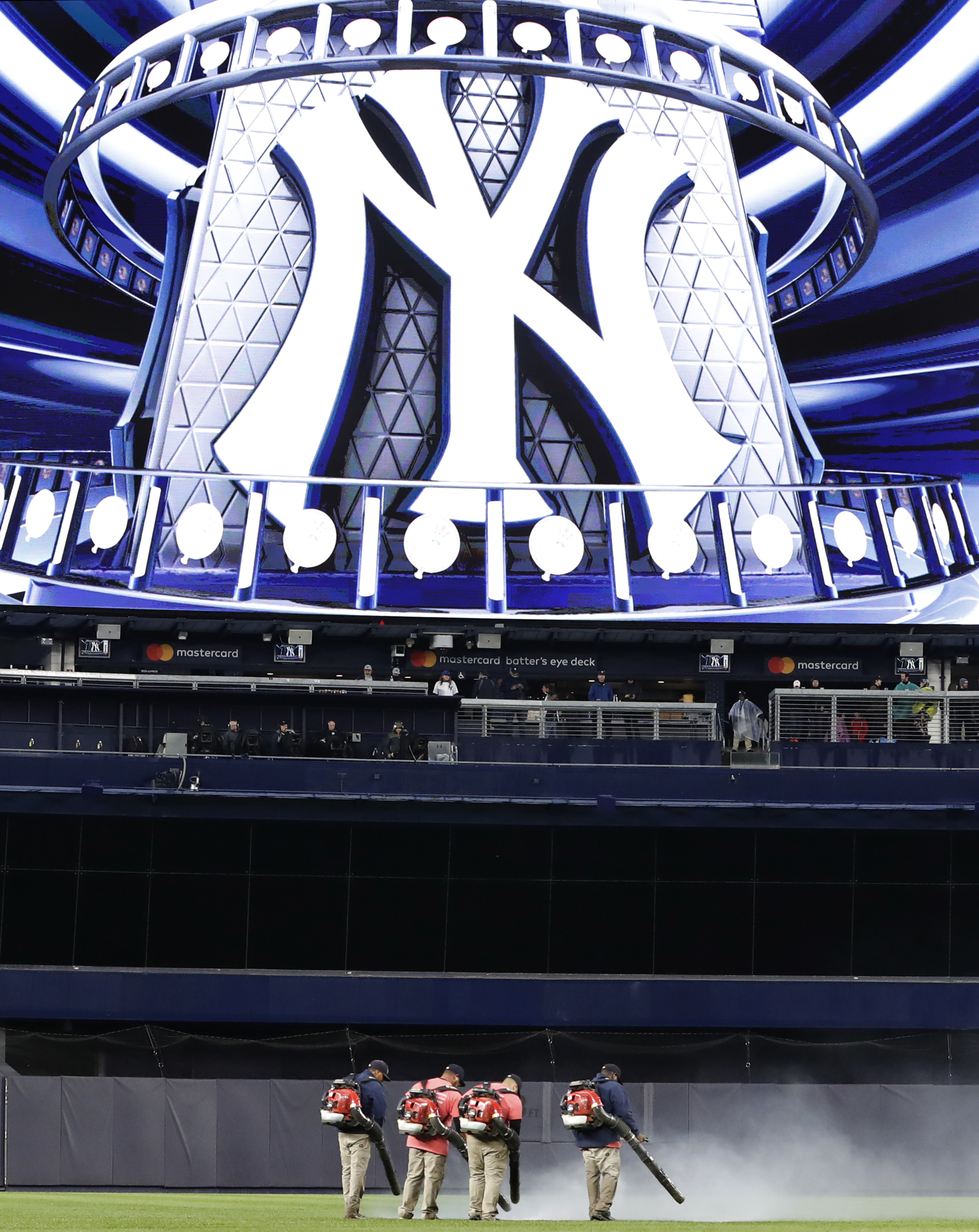 O's-Yanks rainout; Morales acquired, Andujar mulls surgery