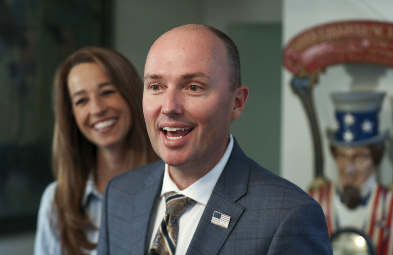 Spencer Cox first gubernatorial candidate to turn in voter signatures for spot on primary ballot