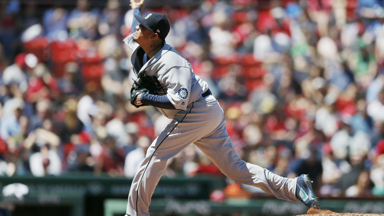 King Felix likely sidelined for a month with lat strain