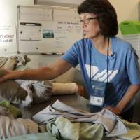 Giving back: 8 hours with a homeless center volunteer