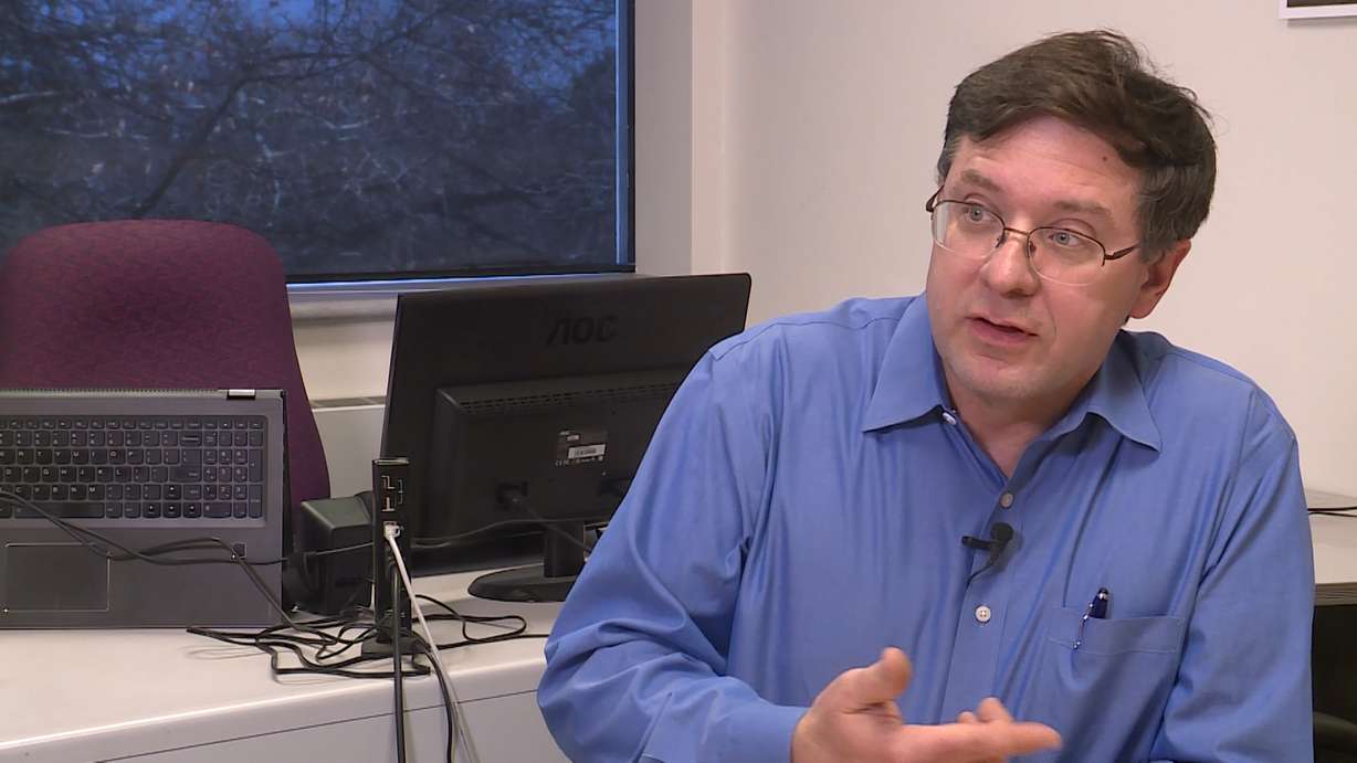 Electrical engineer John Palmer explains why the terms ‘power strip’ and ‘surge protector” are not interchangeable.