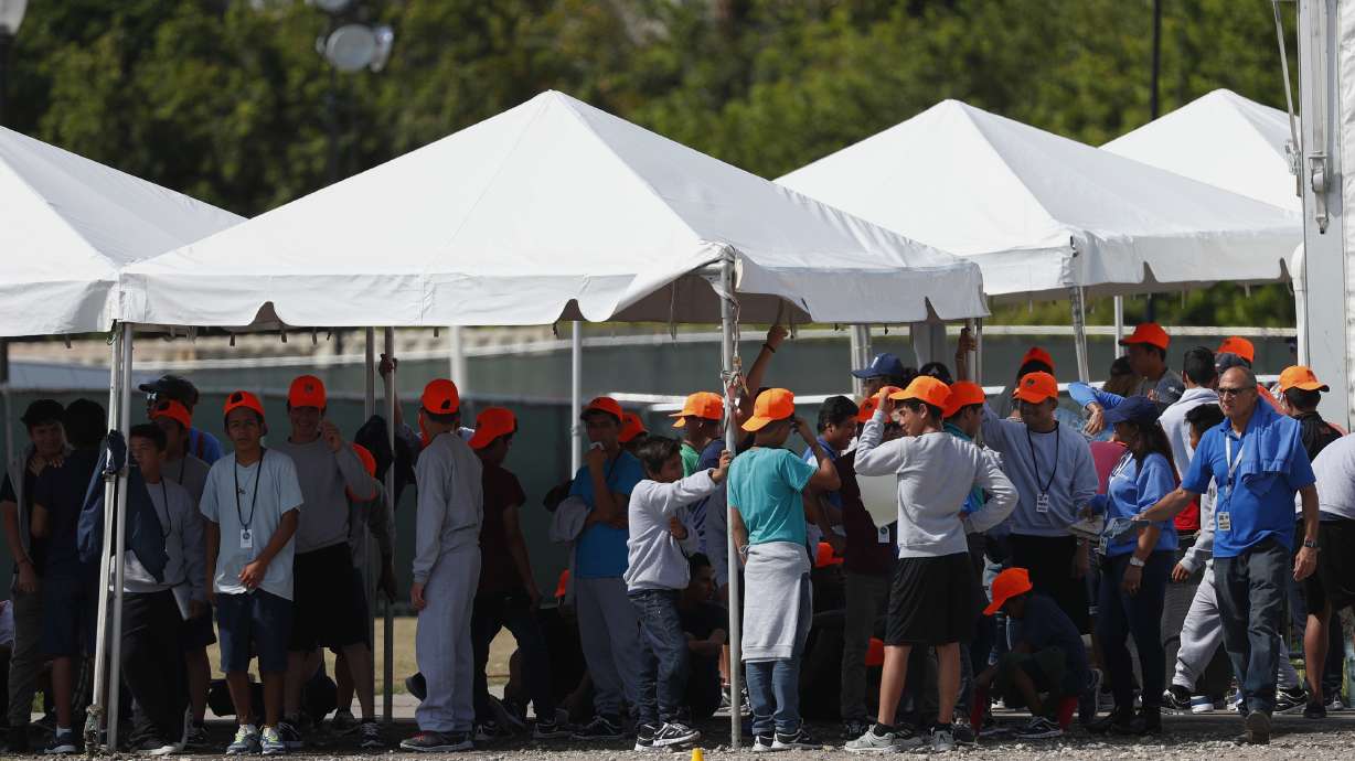 Critics decry long-distance counseling for migrant teens