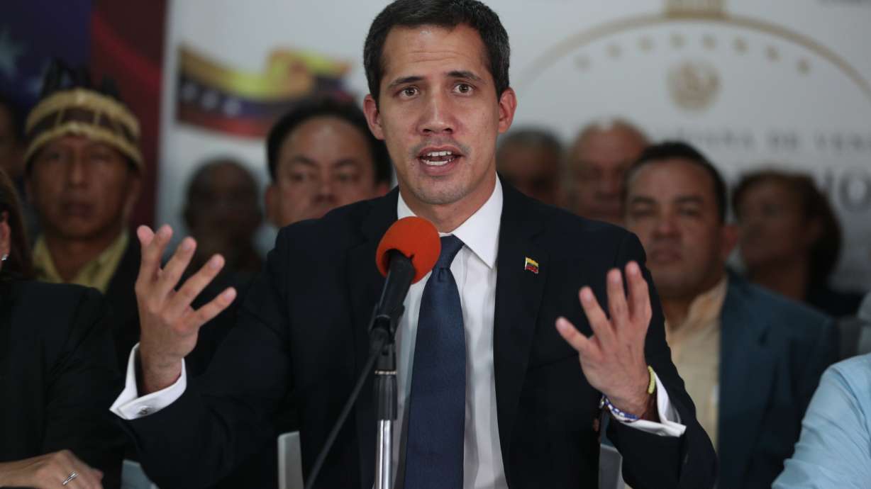 Opposition-led congress in Venezuela returns to chambers