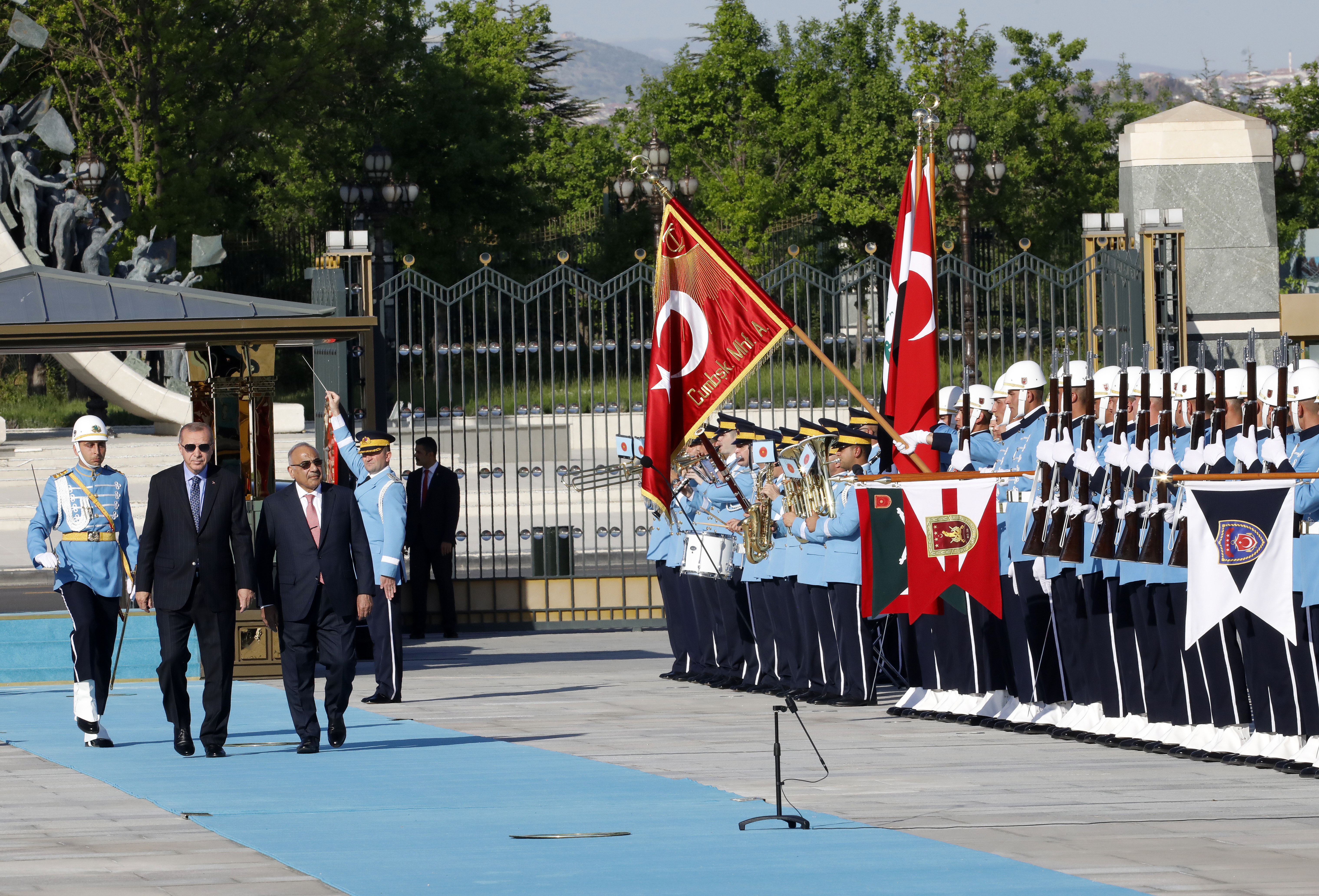 Turkish, Iraqi leaders discuss military cooperation