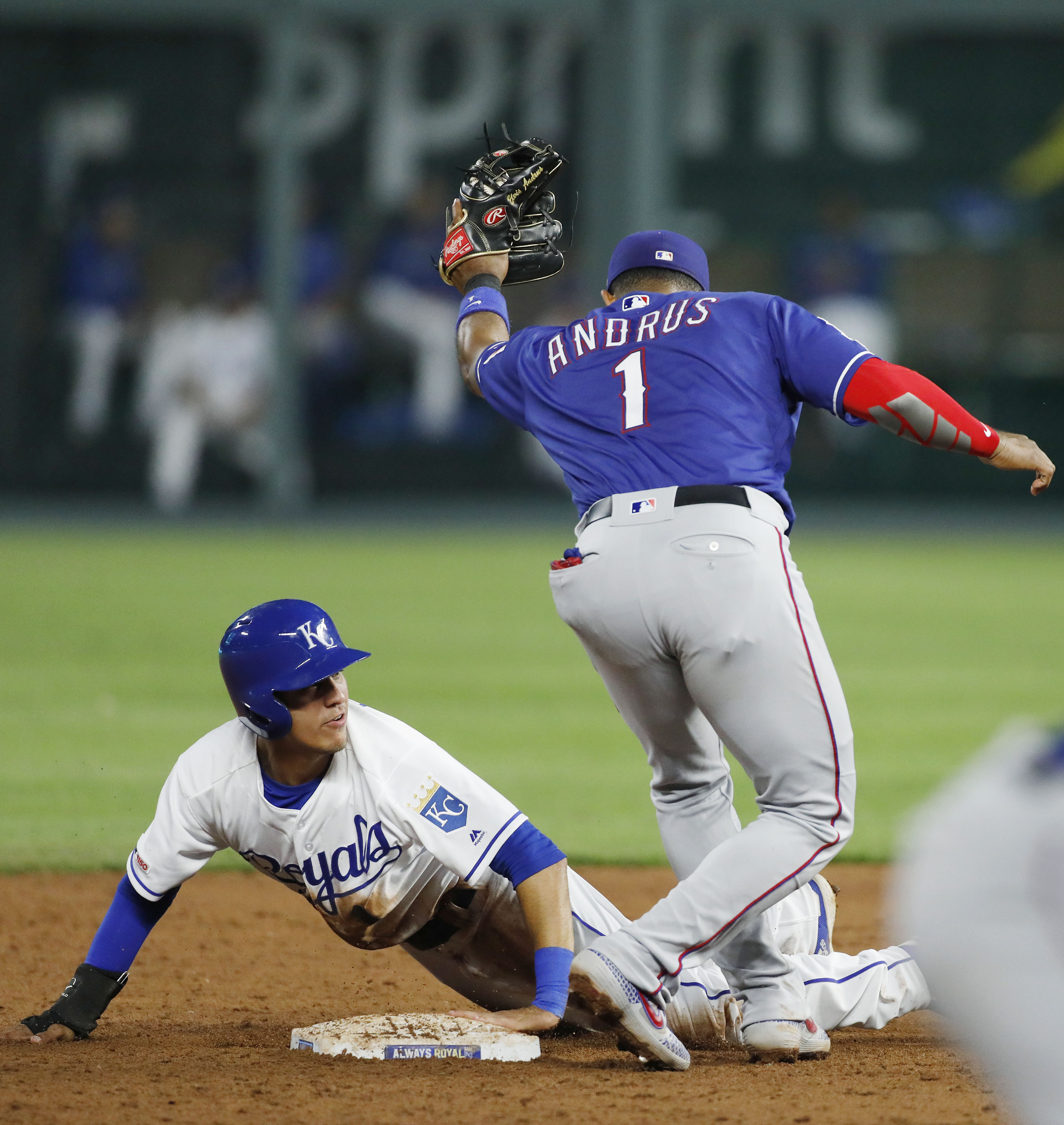 Rangers place Andrus on IL amid flurry of roster moves