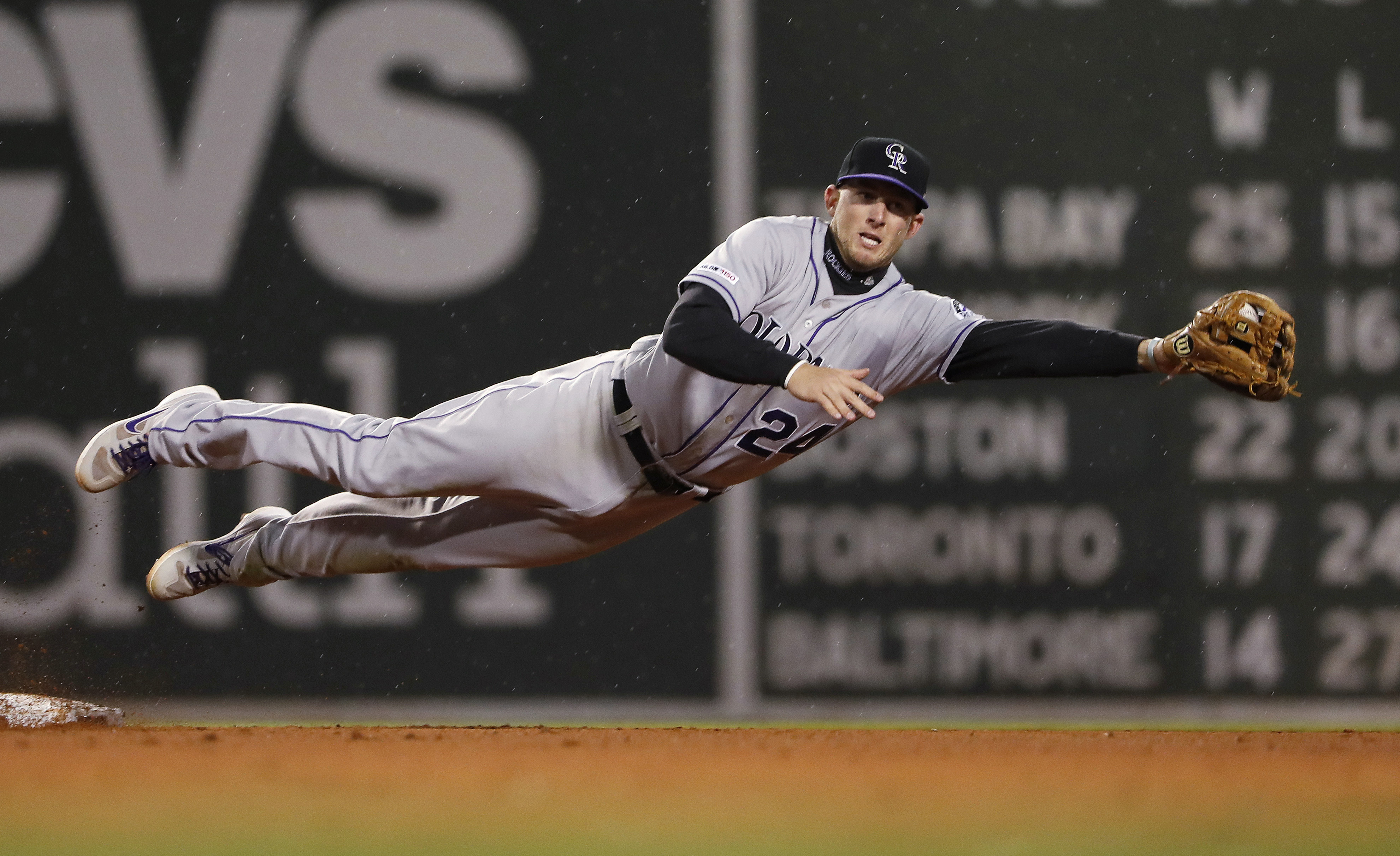 Chavis lifts Red Sox over Rockies 6-5 in 10 innings