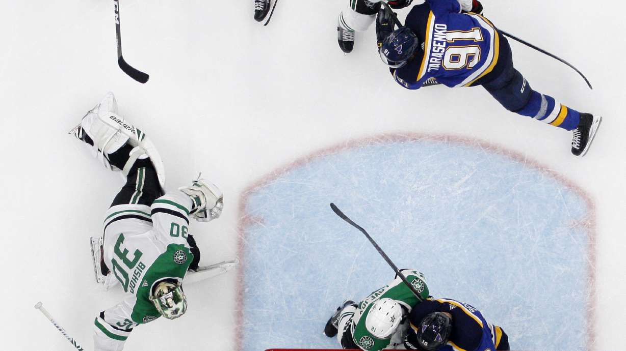 Stars defenseman Lindell signs new $34.8M, 6-year contract